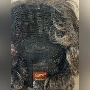 Elura Wig. Salt N Pepper color. See all pics. Never used. Comb clips. Synthetic clip-in hair extensions salt & pepper. – Irresistible Me main image 4